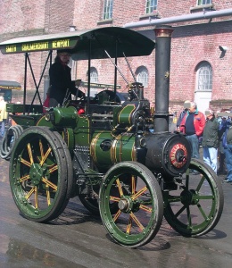 Obr 1 Parní automobil – lokomobil